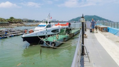 Ben tau canh ngam tai vung tau 3